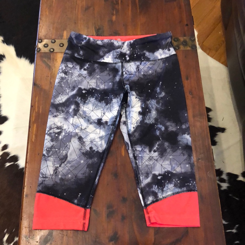 90 degree Workout Capri Leggings